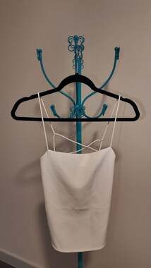 SHEIN White Criss-Cross Back Strappy Cami Crop Top – Size S